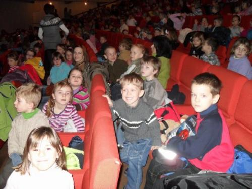 Naše deti v divadle